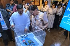 Mobile museum on drug war victims opens at Philippine Senate