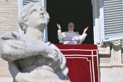 Pope at Angelus: Beatitudes can become a measure of happiness
