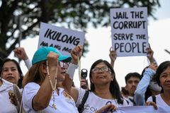 Catholic education, Church bodies press Congress to enact anti-dynasty law