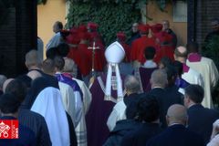 Pope on Ash Wednesday: ‘Call death for what it is’