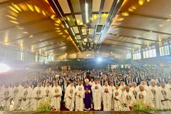 CBCP chief praises Filipino-Chinese Catholic women for sustaining family faith