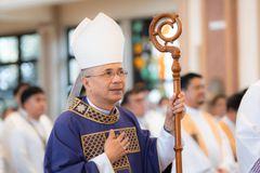 Bishop tells seminarians formation means embracing, not avoiding the cross