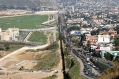 At the Mexico border, Catholic bishops unite for migrants