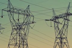 Grid alerts expose power system risks, think tank urges energy shift
