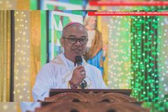 Bishop Alminaza, nagpahayag ng dalamhati sa sagupaan ng military at NPA sa Negros Occidental - VeritasPH