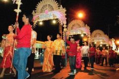 Santacruzan hindi isang beauty pageant, paalala ni Cardinal Advincula sa mananampalataya - VeritasPH