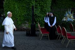 Pope Leo XIV invites Church to participate in World Mission Sunday