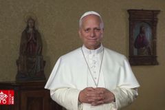 Pope: The environmental crisis is a facet of the socio-economic crisis
