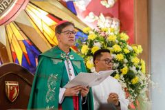 Piliin ang tama kaysa madali, archbishop Uy sa mga mananampalataya - VeritasPH