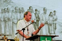 Hanapin, pakinggan at ibalik ang dignidad ng mga dukha, paanyaya ni Cardinal David sa kapwa Obispo - VeritasPH