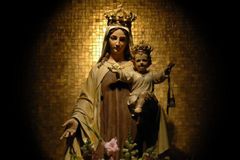 Brown scapular ng Our Lady of Mount Carmel, hindi anting-anting - VeritasPH
