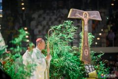Manila cardinal calls for patient accompaniment at Philippine evangelization conference