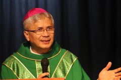 Mananampalataya, hinimok na makiisa sa signature campaign against political dynasty - VeritasPH