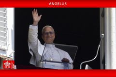Pope: Even in our darkest moments, Jesus does not abandon us