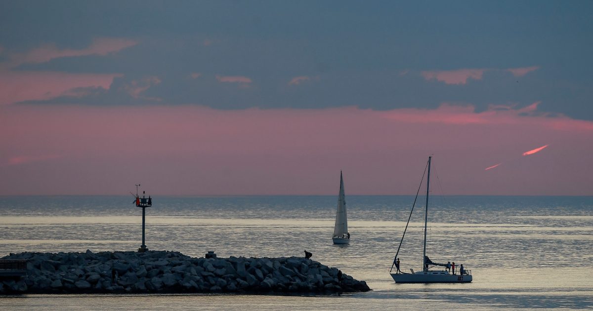 Trump Renames Lake Ontario “Lake America” amid Spat with Canada