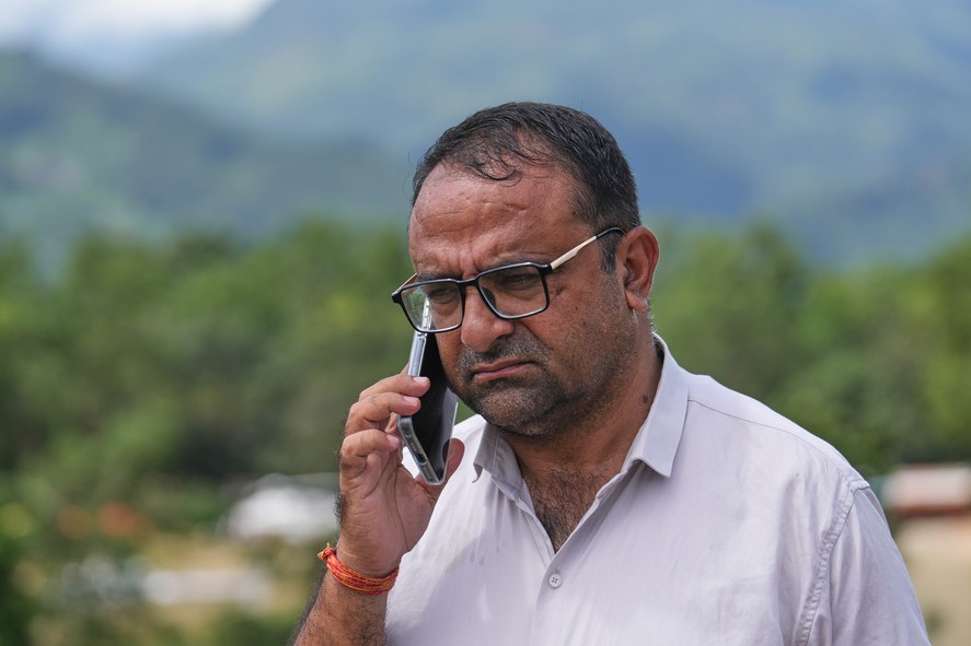 A Principal’s Quick Actions Saved the Lives of 900 Students Before Flooding Swept Away Their School | CBN